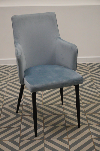 Стул на металлокаркасе Benza purple fabric из шоурума 4