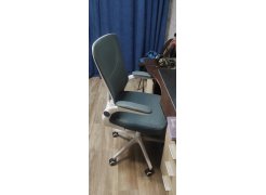 Компьютерное кресло Konfi light gray / white фото покупателя 210