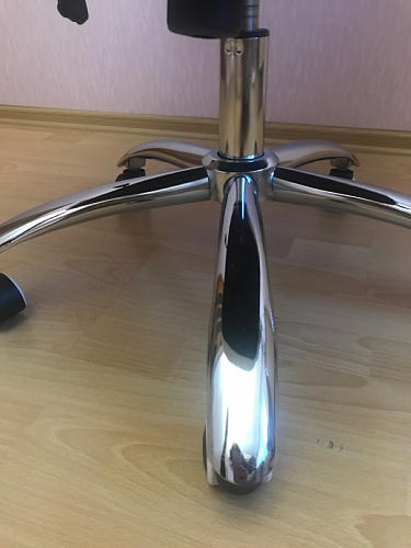 Компьютерное кресло Aragon белое фото покупателя 42