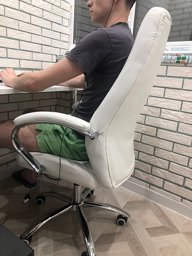 Компьютерное кресло Aragon белое фото покупателя 258