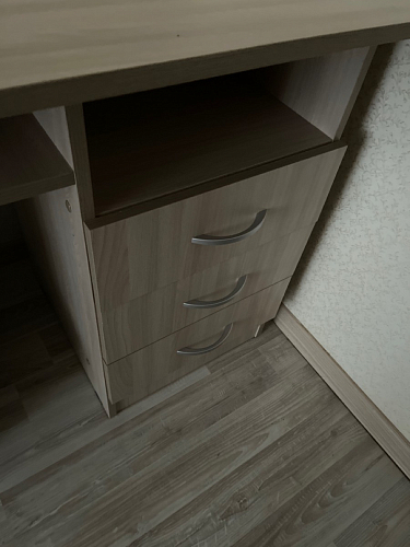 Стол письменный Бриз МДФ волна лайм / ясень светлый фото покупателя 40