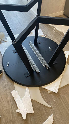 Стеклянный стол Алингсос 100(140)х100х76 белый / белая шагрень фото покупателя 9