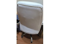 Компьютерное кресло Aragon белое фото покупателя 77