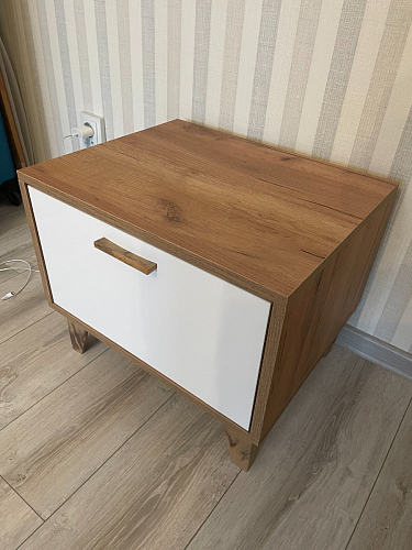 Прикроватная тумба Эго Т-5 на ножках бетон светлый / белый глянец фото покупателя 2