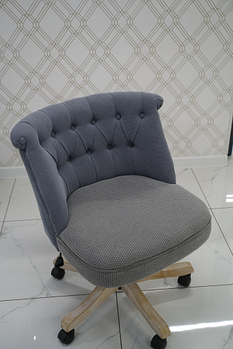 Компьютерное кресло Veler из шоурума 2