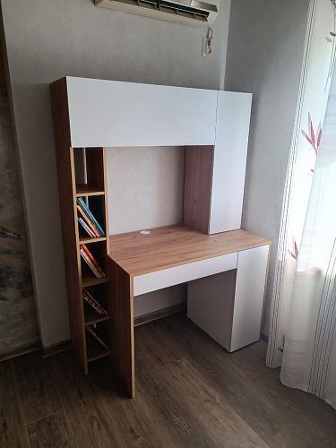 Письменный стол Комфорт 12.71 дуб золотой craft / белая аляска  - Уцененный экземпляр фото покупателя 85