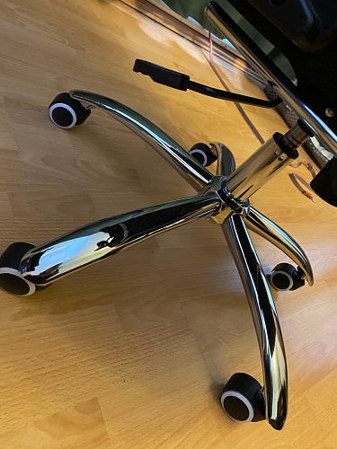 Компьютерное кресло Kano 1 red / black фото покупателя 140