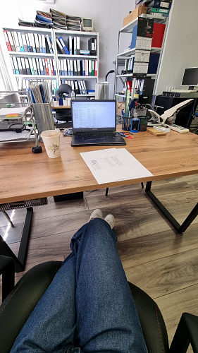 Деревянный стол Лота Лофт 140х80 черный матовый / бетон светлый фото покупателя 1013