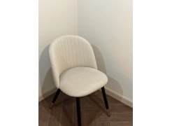 Стул на металлокаркасе Gabi 1 бежевый / черный с серебряными наконечниками фото покупателя 641