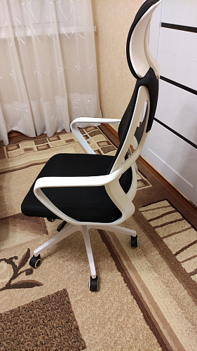 Компьютерное кресло Golem black / white фото покупателя 62