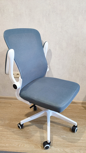 Компьютерное кресло Konfi light gray / blue / white фото покупателя 63