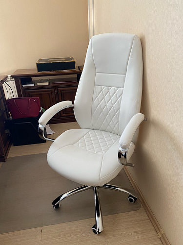 Компьютерное кресло Aragon белое фото покупателя 15