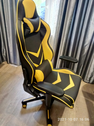 Компьютерное кресло Racer черное / голубое фото покупателя 183