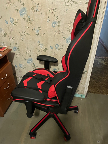 Компьютерное кресло Racer черный / красный / бежевый фото покупателя 108