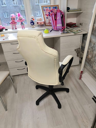 Компьютерное кресло Kadis кремовое фото покупателя 116