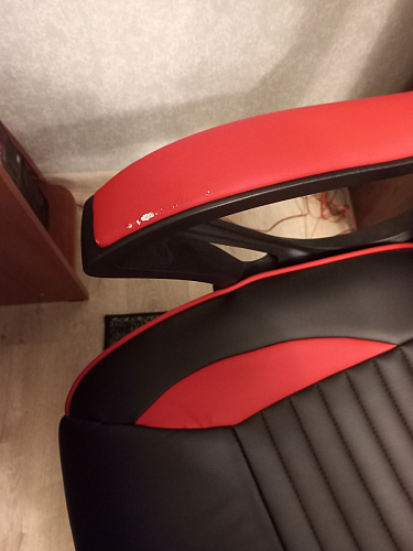 Компьютерное кресло Leon красное / черное фото покупателя 18