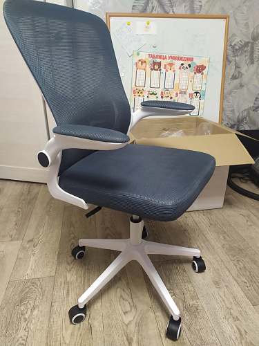 Компьютерное кресло Konfi light gray / blue / white фото покупателя 288