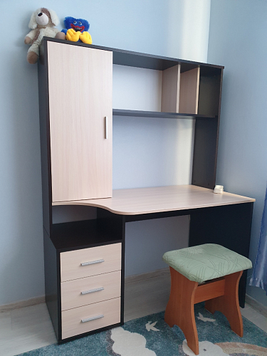 Стол компьютерный КСТ-16 бетон / белый фото покупателя 54