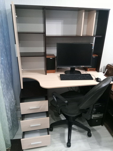 Стол компьютерный КСТ-16 бетон / белый фото покупателя 27