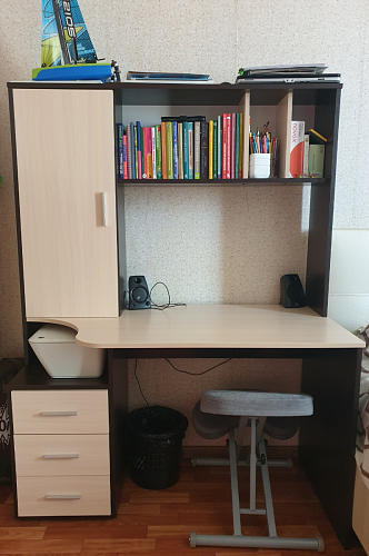 Стол компьютерный КСТ-16 бетон / белый фото покупателя 124