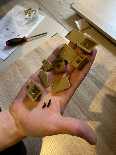 Стол письменный Kiwi дуб молочный  - Уцененный экземпляр фото покупателя 12