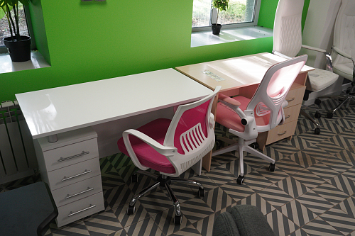 Компьютерное кресло Ergoplus белое / голубое из шоурума 5