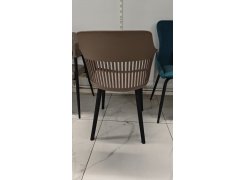 Пластиковый стул Crocs dark gray / black из шоурума 4