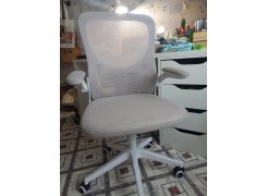 Компьютерное кресло Konfi light gray / white фото покупателя 237