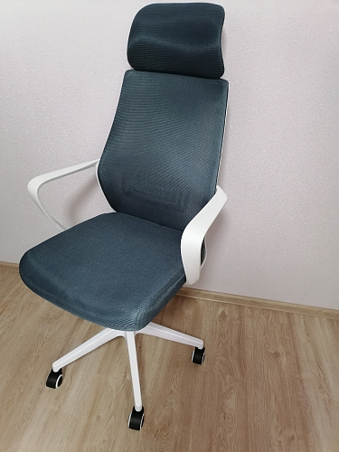 Компьютерное кресло Golem dark gray / gray / white фото покупателя 23