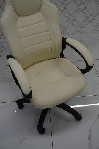 Компьютерное кресло Kadis коричневое / бежевое из шоурума 7