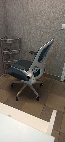 Компьютерное кресло Konfi light gray / white фото покупателя 245