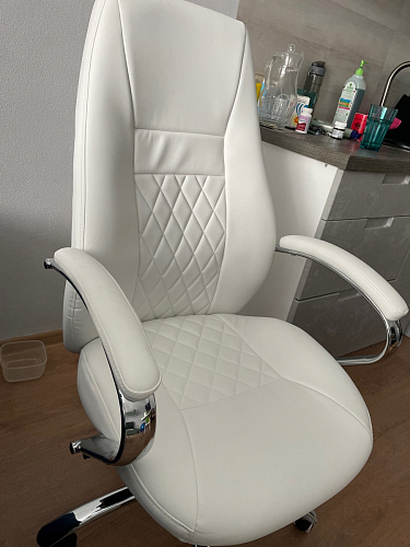 Компьютерное кресло Aragon белое фото покупателя 174