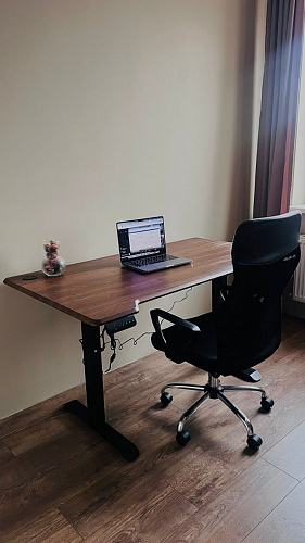 Компьютерный стол Маркос 140х80 тауп / черный фото покупателя 55